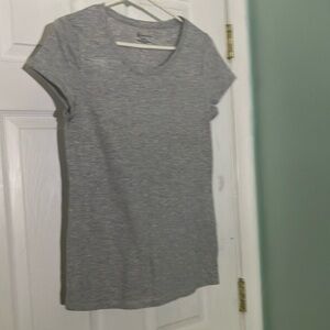 Gray fitted shirt